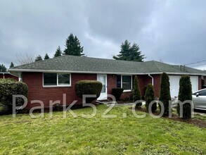 Building Photo - 2501 Bridgeport Way W