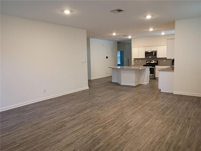 Foto del edificio - 5273 Summer Pecan Rd