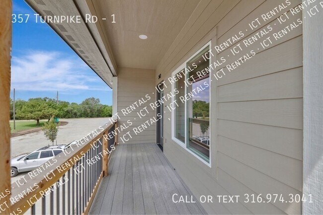 Foto del edificio - 357 Turnpike Rd