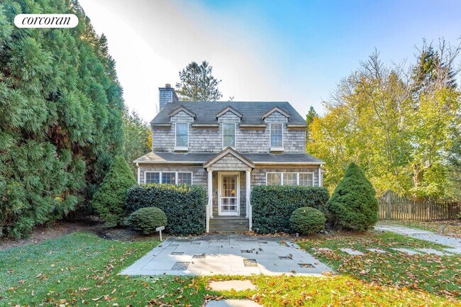 Building Photo - 45 Quogue St