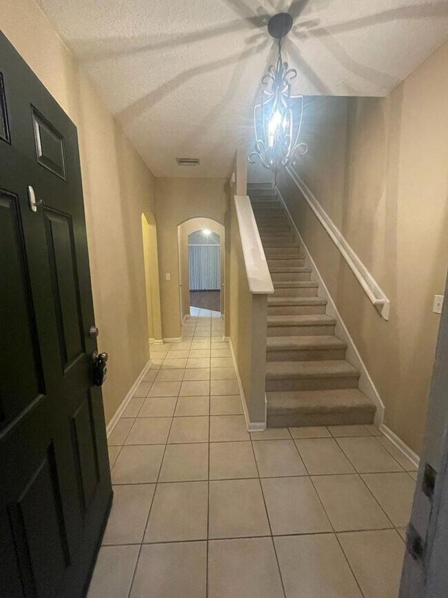 Building Photo - MOVE IN SPECIAL!!!   2 BEDROOM 2 BATHS JAC...