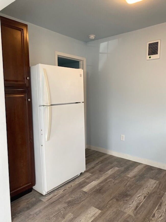 Building Photo - Remodeled 2 bedroom 1 bath in Warden