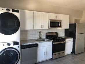 Building Photo - 22-22 10th St