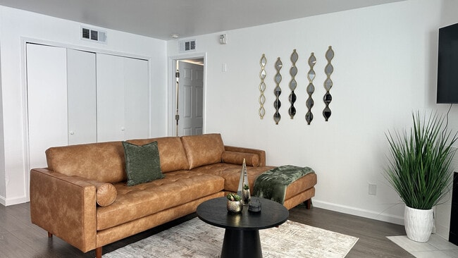 Foto del edificio - 4205 Ohio St