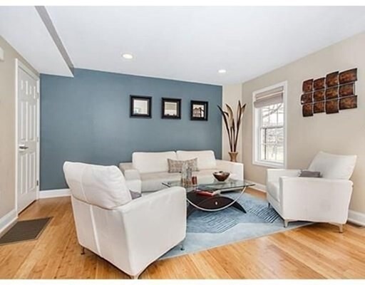 Primary Photo - 40 Brattle St