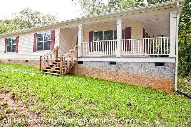 Building Photo - 3 br, 2 bath House - 805 Thorngrove Pike