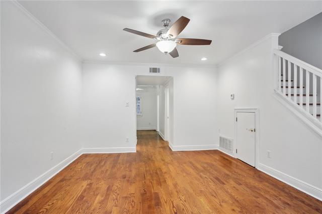 Building Photo - 910 Chartres St