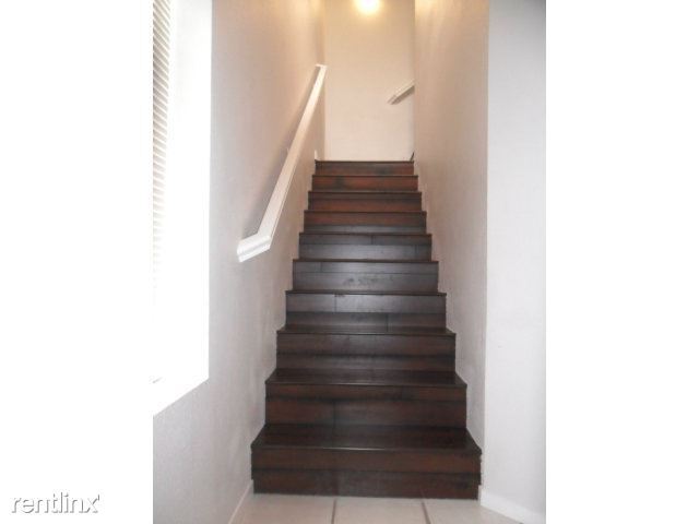 Building Photo - 2 br, 2 bath Townhome - 3336 Midtown Pl