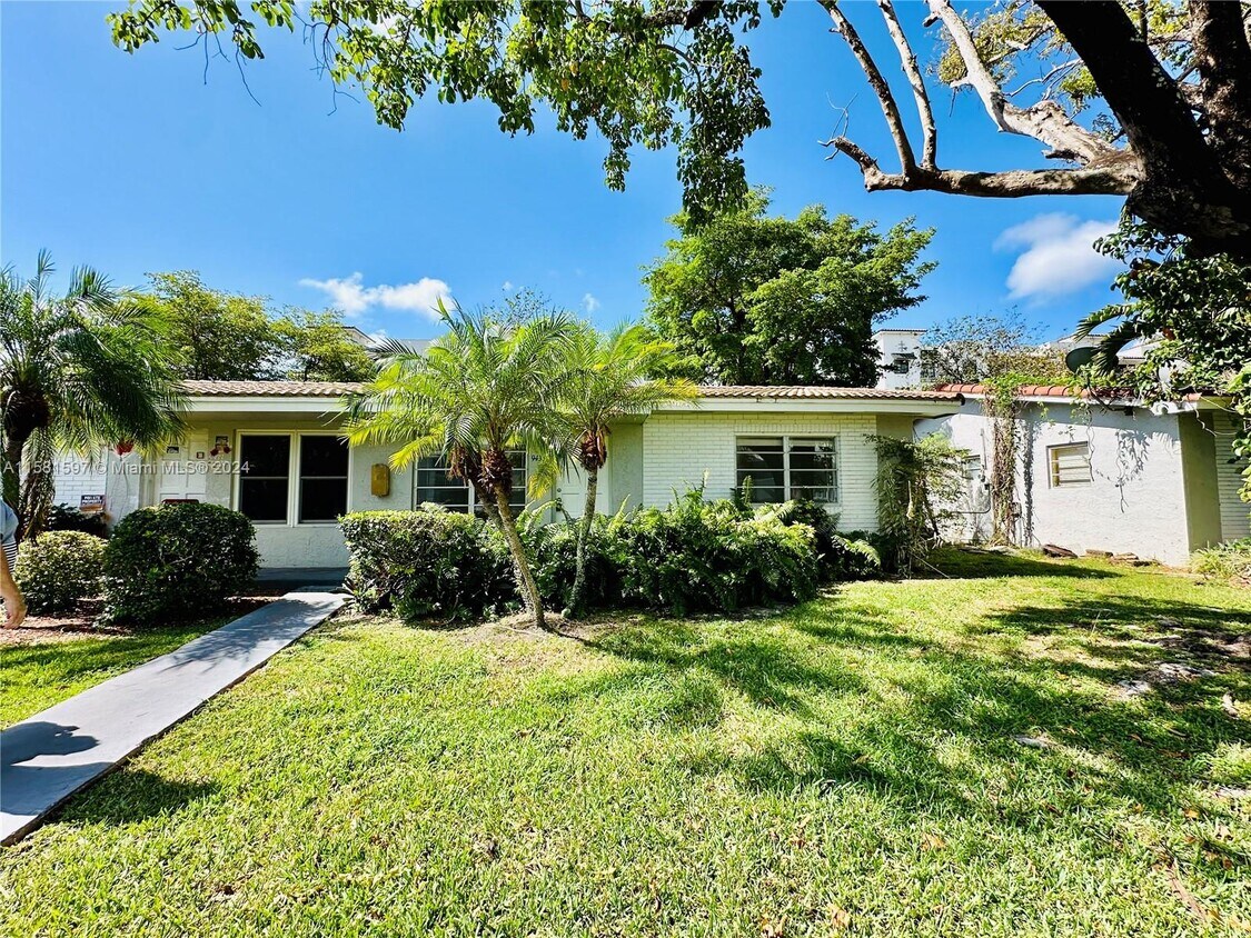Primary Photo - 9433 SW 174th St