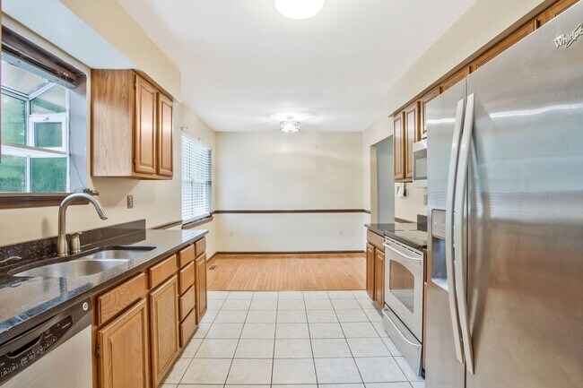 Foto del edificio - Spacious 3BR House in Lusby