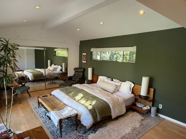 dormitorio principal - 5208 Woodman Ave