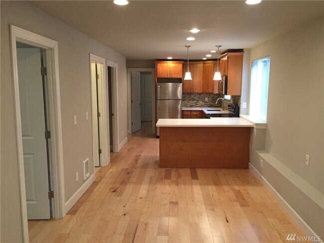 Photo - 934 Martin Luther King Jr Way S Apartments