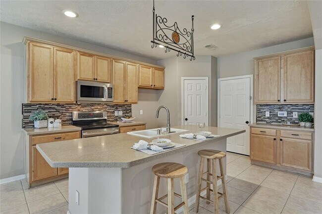 Building Photo - 11 E Burberry Cir