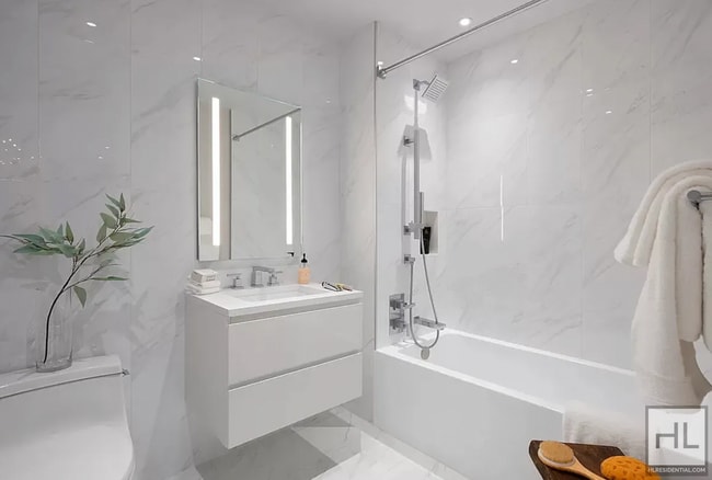 Foto del edificio - EAST 2ND ST