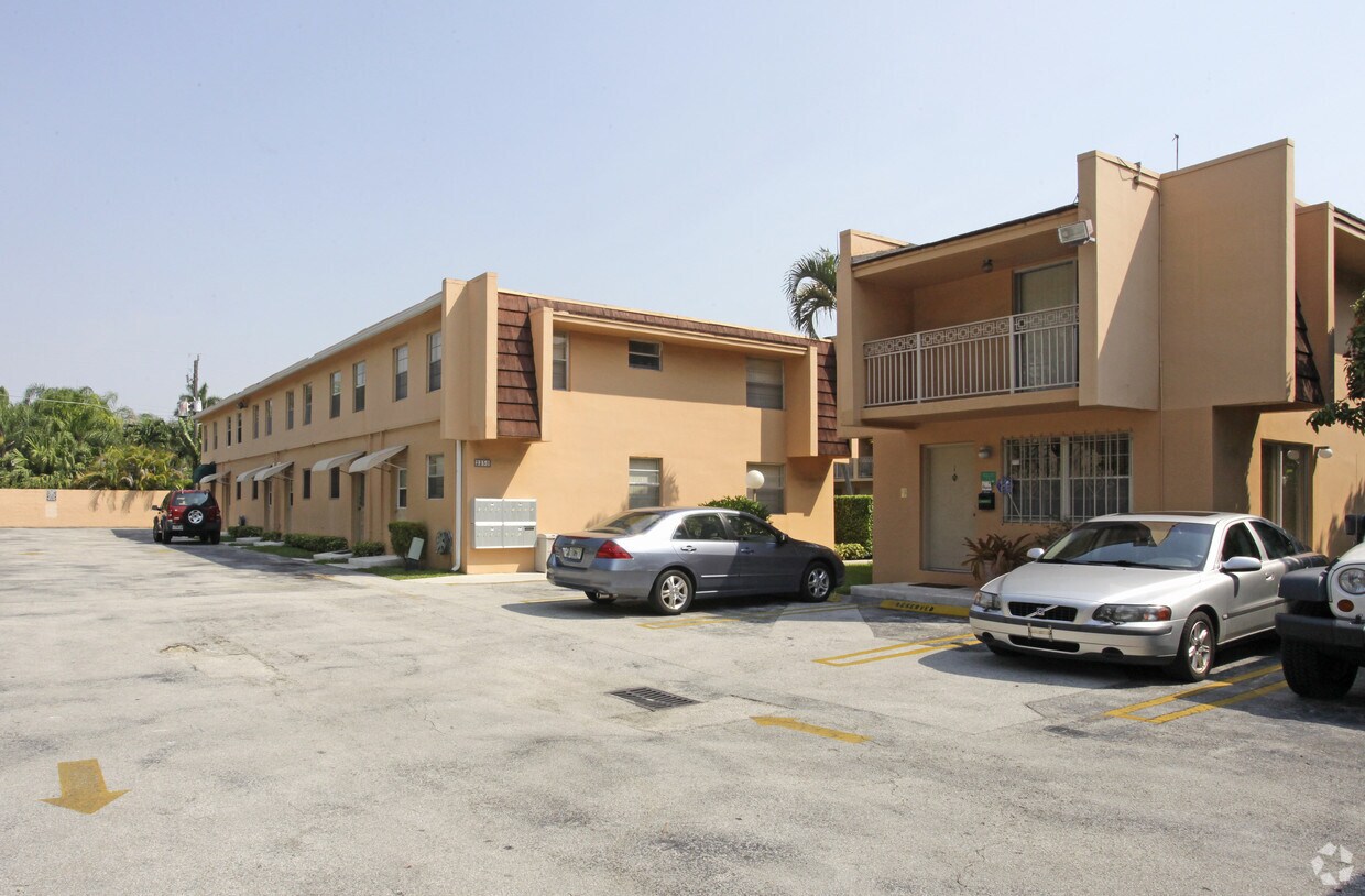 Brickell Villas Apartments in Miami, FL