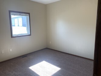 Building Photo - 427 E 3rd St