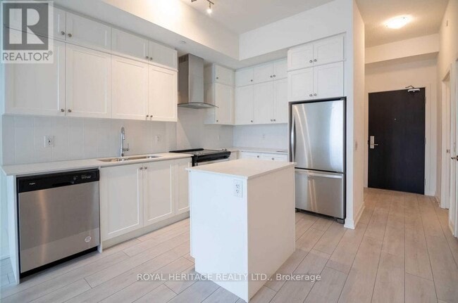 Building Photo - 55 Duke St W