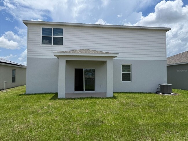 Building Photo - 3565 Dahlia Dr