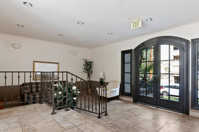 Foto del edificio - 4637 Willis Ave