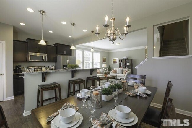 Foto del edificio - 3713 Landshire View Lane