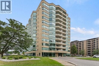 Building Photo - 3601 Riverside Dr E