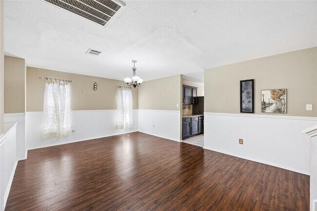 Foto del edificio - 3618 Windhill Loop