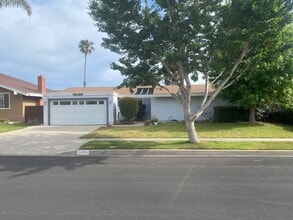 Building Photo - 3304 Corona St