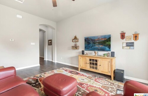 Building Photo - 5313 Lancaster Dr