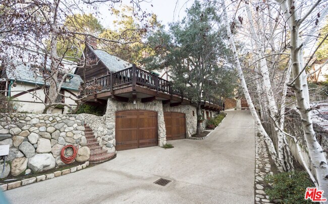 Foto del edificio - 10439 Seabury Ln