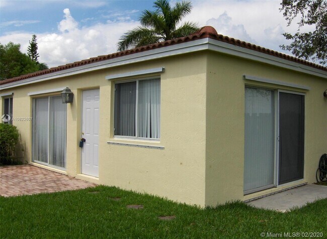 Foto del edificio - 17171 SW 139th Ct