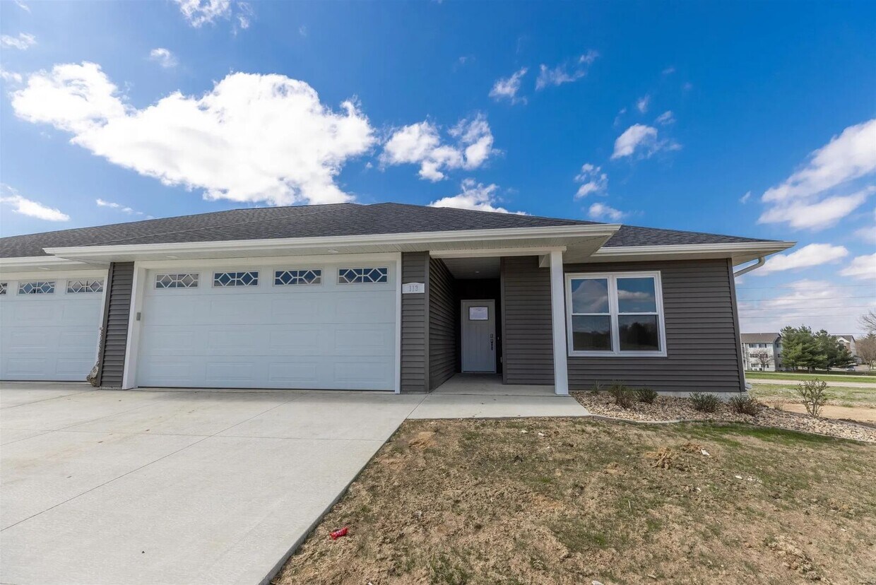 Foto principal - NEWLY BUILT BEAUTIFUL 2BD/2BA HOME!