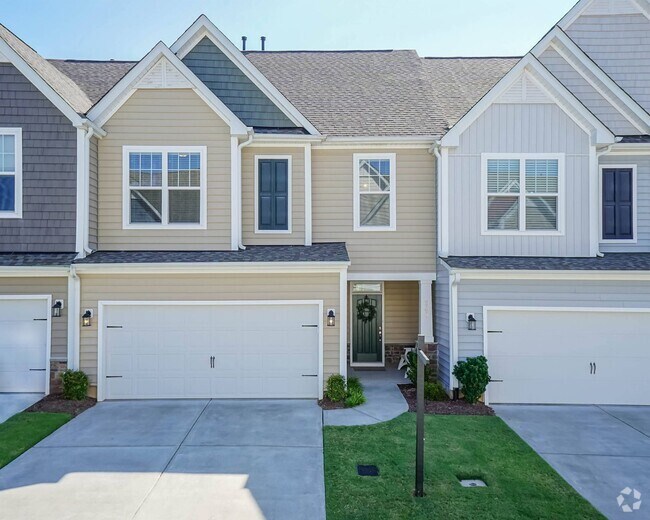 Carolina Arbors Houses for Rent with a Swimming Pool Durham, NC 4