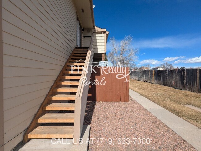 Foto del edificio - 4435 Hunting Meadows Cir