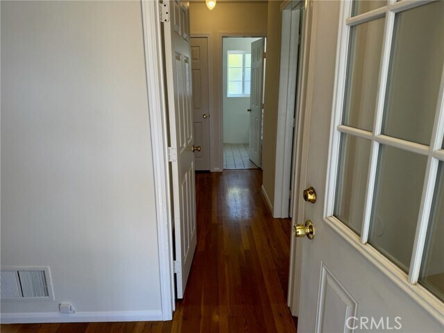 Foto del edificio - 5447 W 141st St