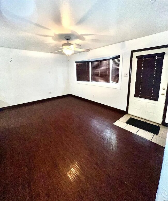 Building Photo - 1709 Andrews Dr