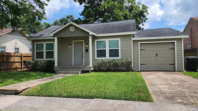 Foto del edificio - 7124 Linden St