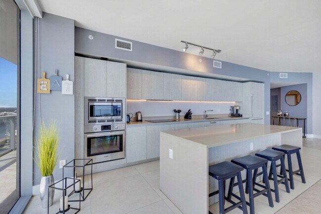 Foto del edificio - 4111 S Ocean Dr