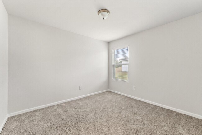 Building Photo - 434 Whispering Creek Ave