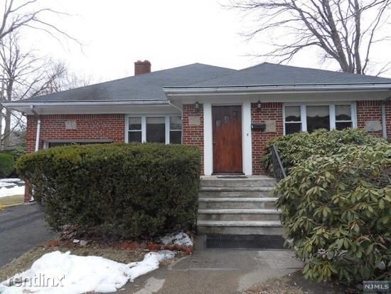 Primary Photo - 2 br, 2 bath House - 280 Knickerbocker Rd