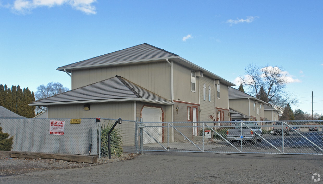 Primary Photo - 1315 S 18th Ave