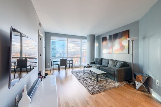Foto del edificio - 77 Hudson St