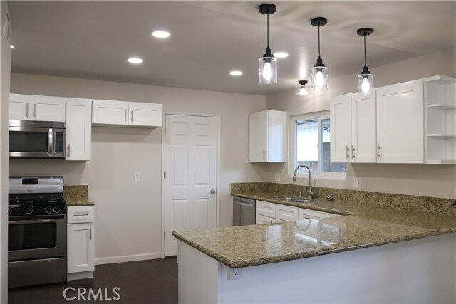 Building Photo - 1562 Lark Ln