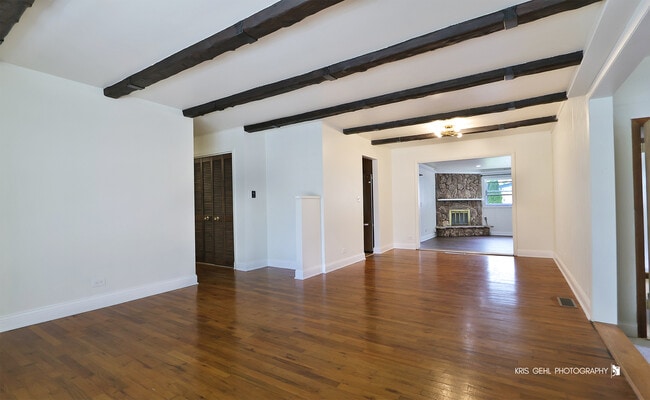 Foto del edificio - 455 Morgan Ln