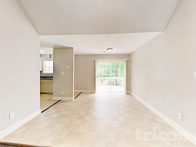 Building Photo - 6120 Coltswood Ct