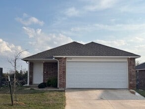 Building Photo - 2908 Slider Ct