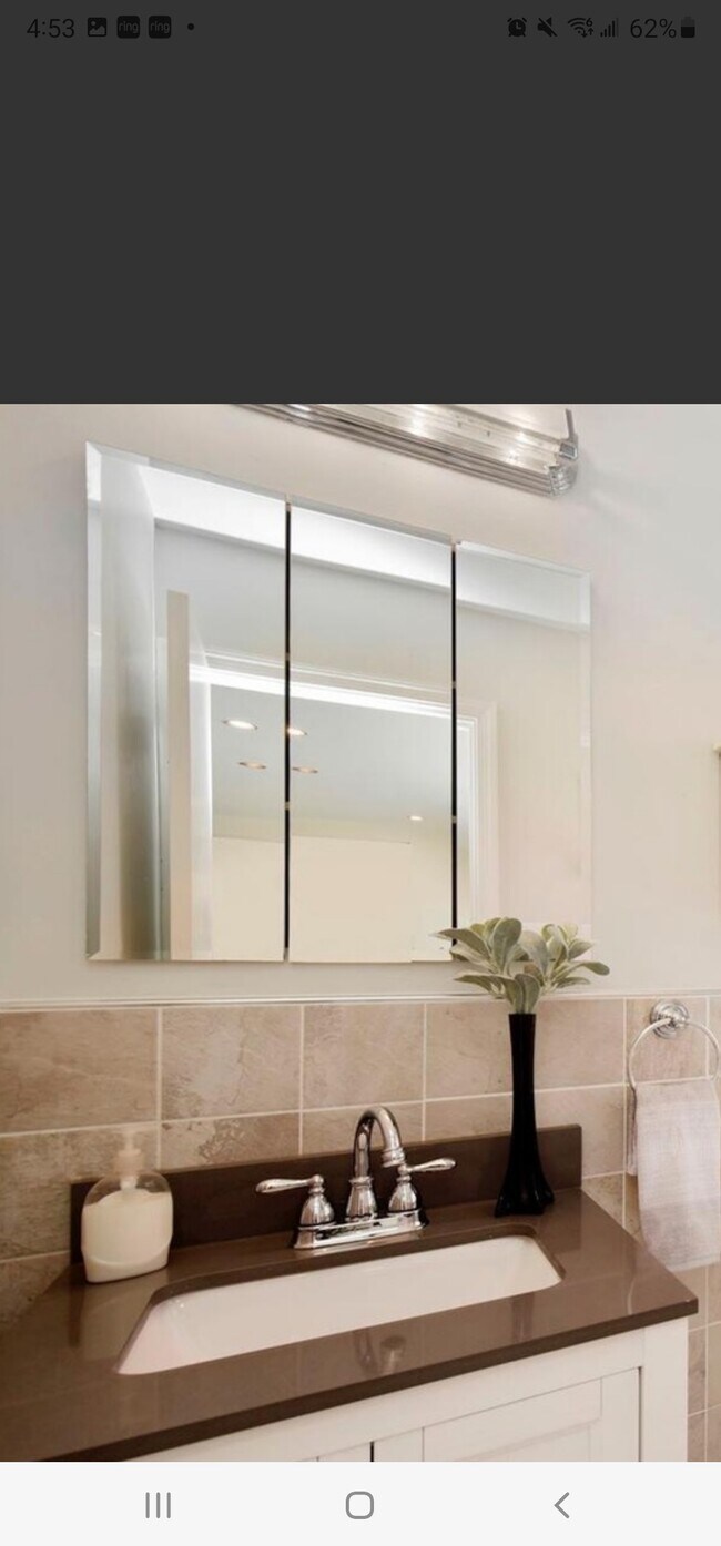 Bathroom - 1617 Oaklawn Ct