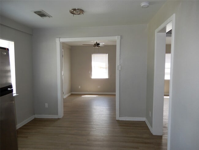 Building Photo - 3804 Lelia St