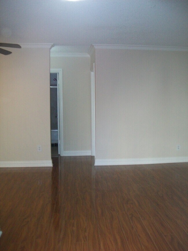 Hall from Entry - 16841 Kingsbury St