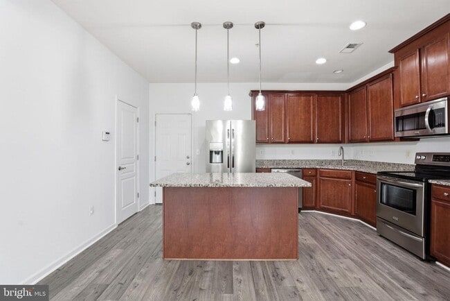 Building Photo - 14814 Mason Creek Cir