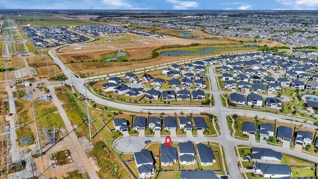 Foto del edificio - 21111 Vancherry Dr